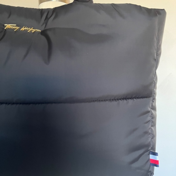 Tommy Hilfiger Large Puffy Quilted Tote Ames Logo Travel Black Shoulder Bag‎ - Picture 3 of 5